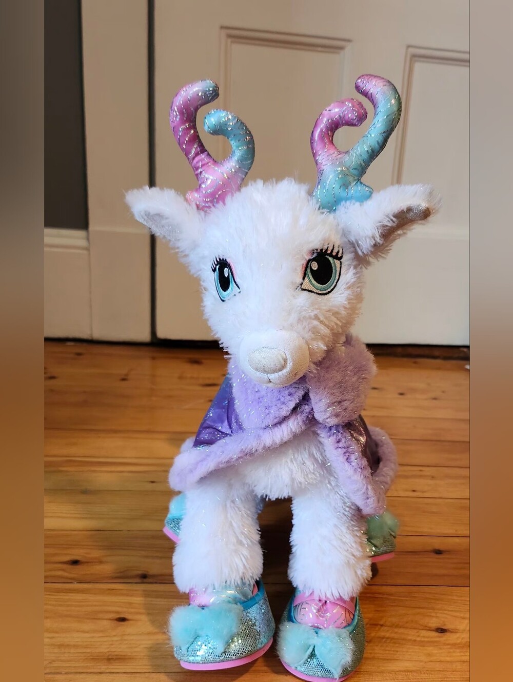 2022 Build A Bear Workshop Glisten The Reindeer With Cape And 4 Sparkly Shoes